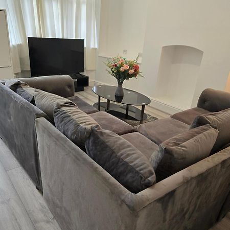 Realwood Homes Ноттінгем Екстер'єр фото